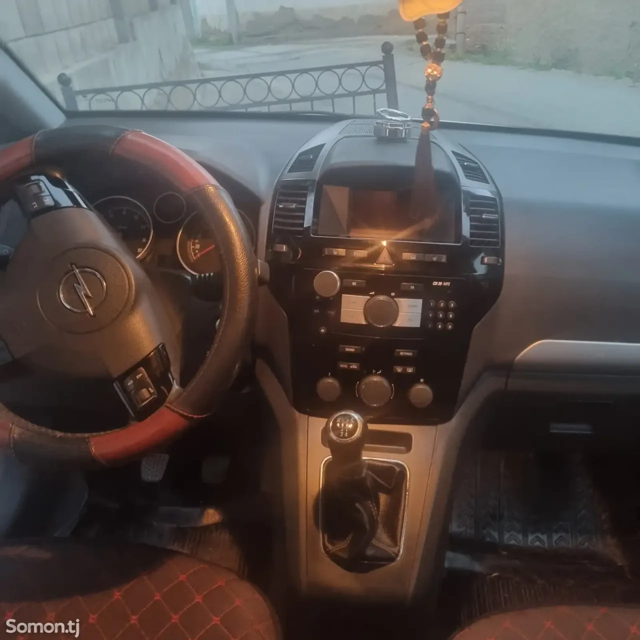 Opel Zafira 2012 · 1.8 MT