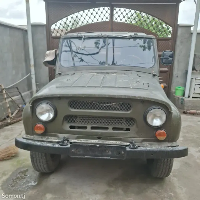 УАЗ 469 1982 · 1.9 MT