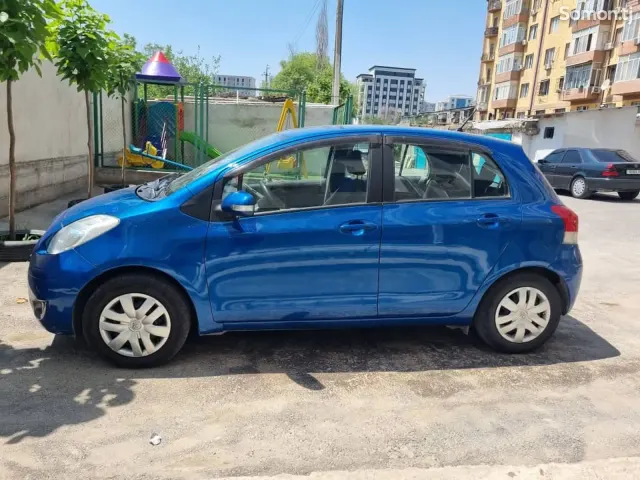 Toyota Vitz 2010 · 1.3 AT