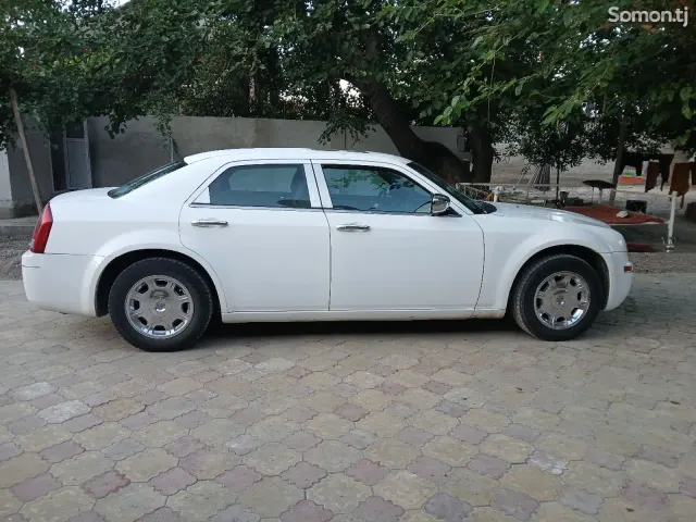 Chrysler 300C 2005 · 3.5 AT