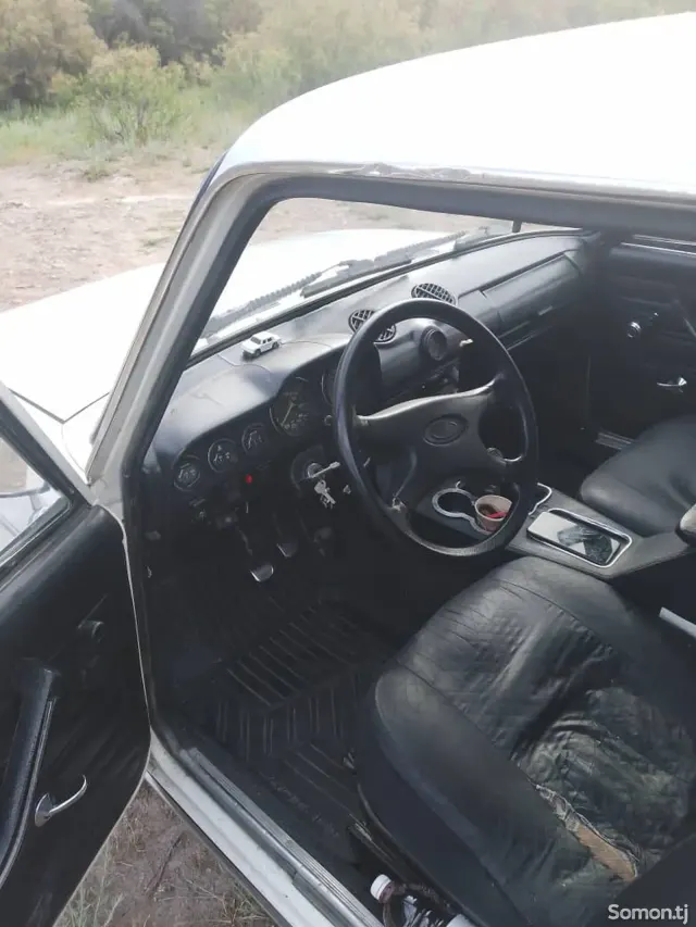 Lada (ВАЗ) 2103 1983 · 1.3 MT