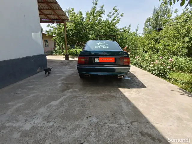 Opel Vectra A 1995 · 1.8 MT