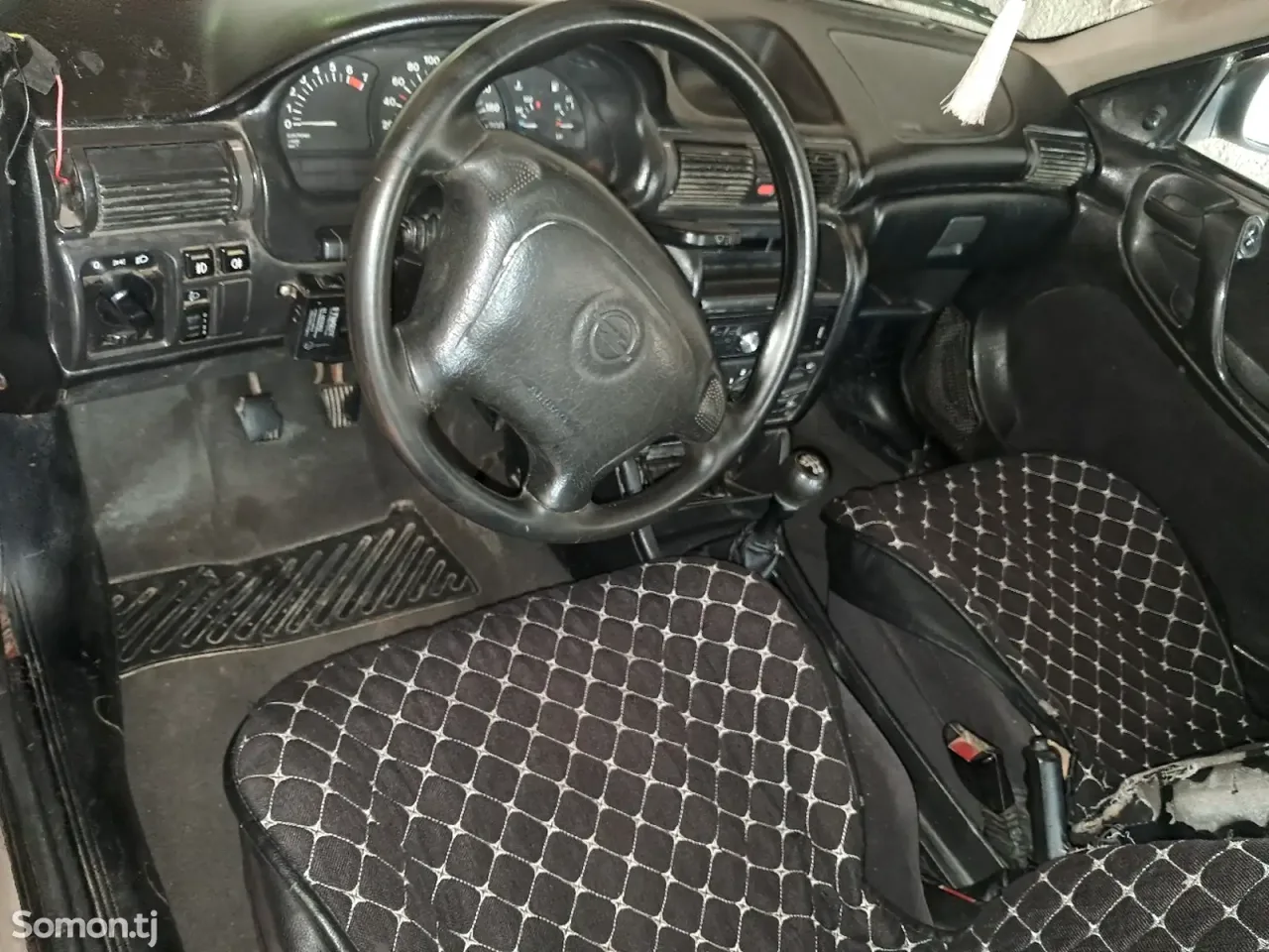 Opel Astra F 1998 · 1.6 MT
