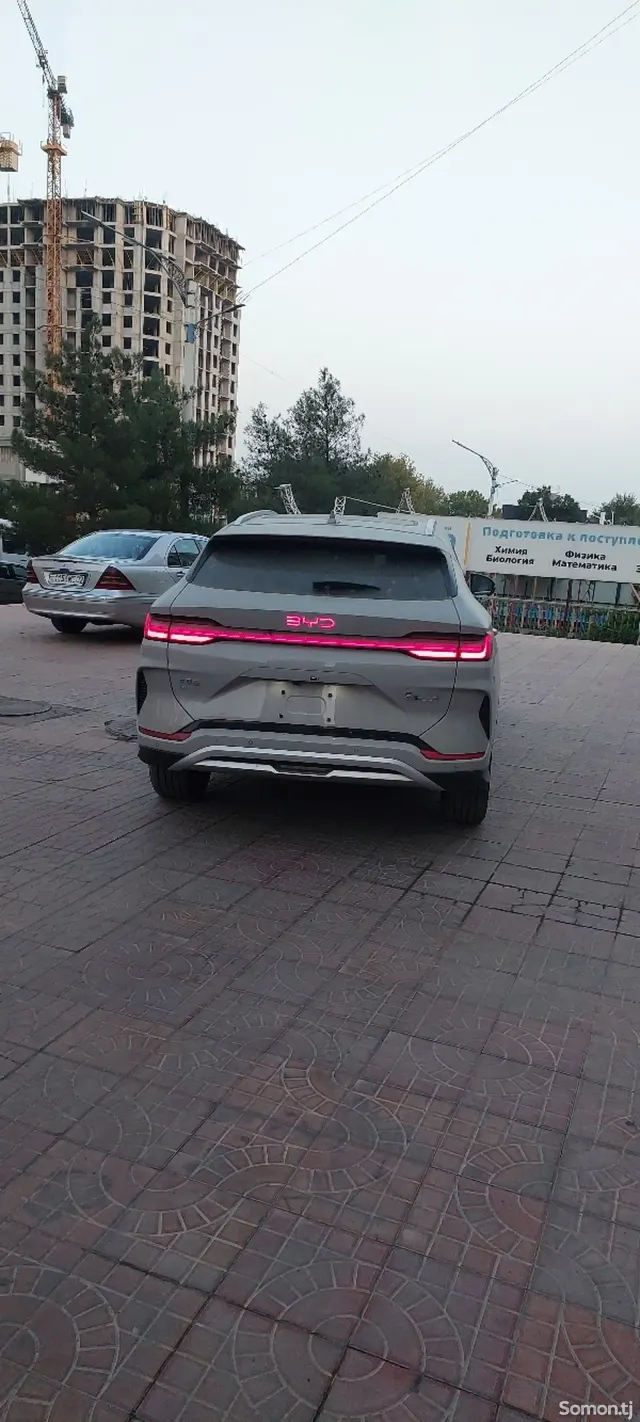 BYD Song 2025 · 2.0 AT