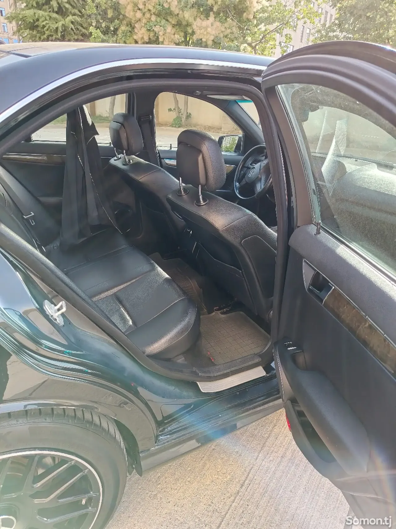Mercedes-Benz C class 2009 · 3.5 AT