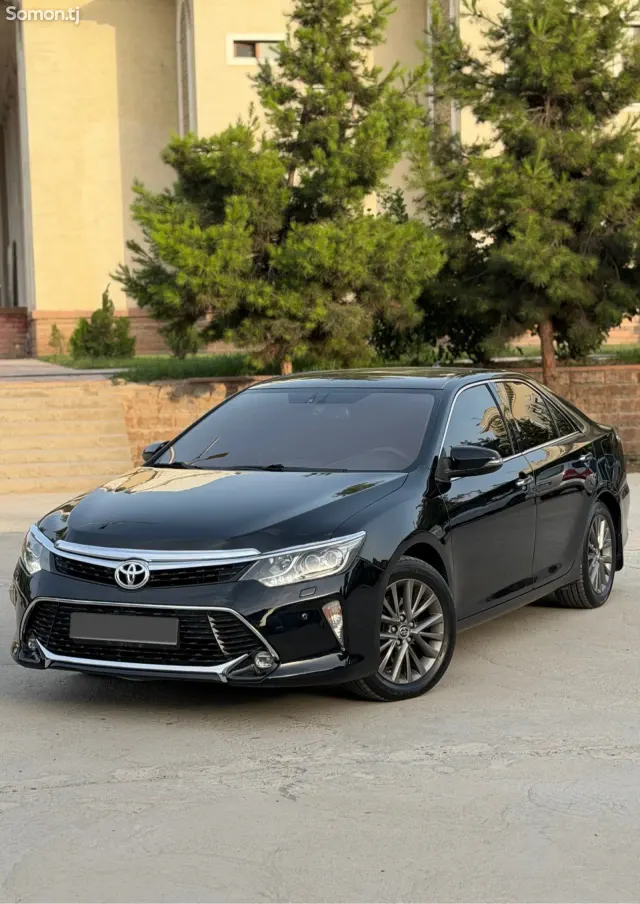 Toyota Camry 2016 · 3.5 AT