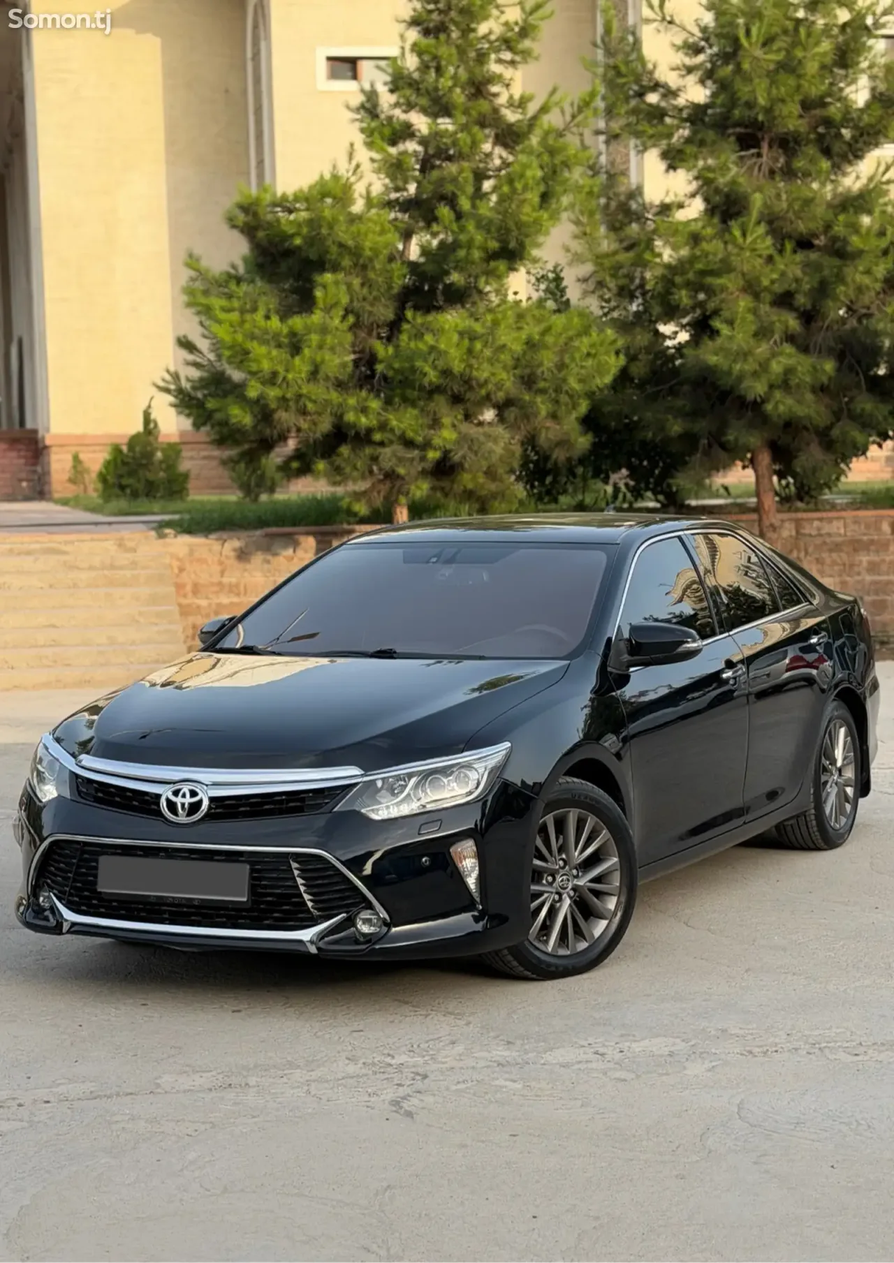 Toyota Camry 2016 · 3.5 AT