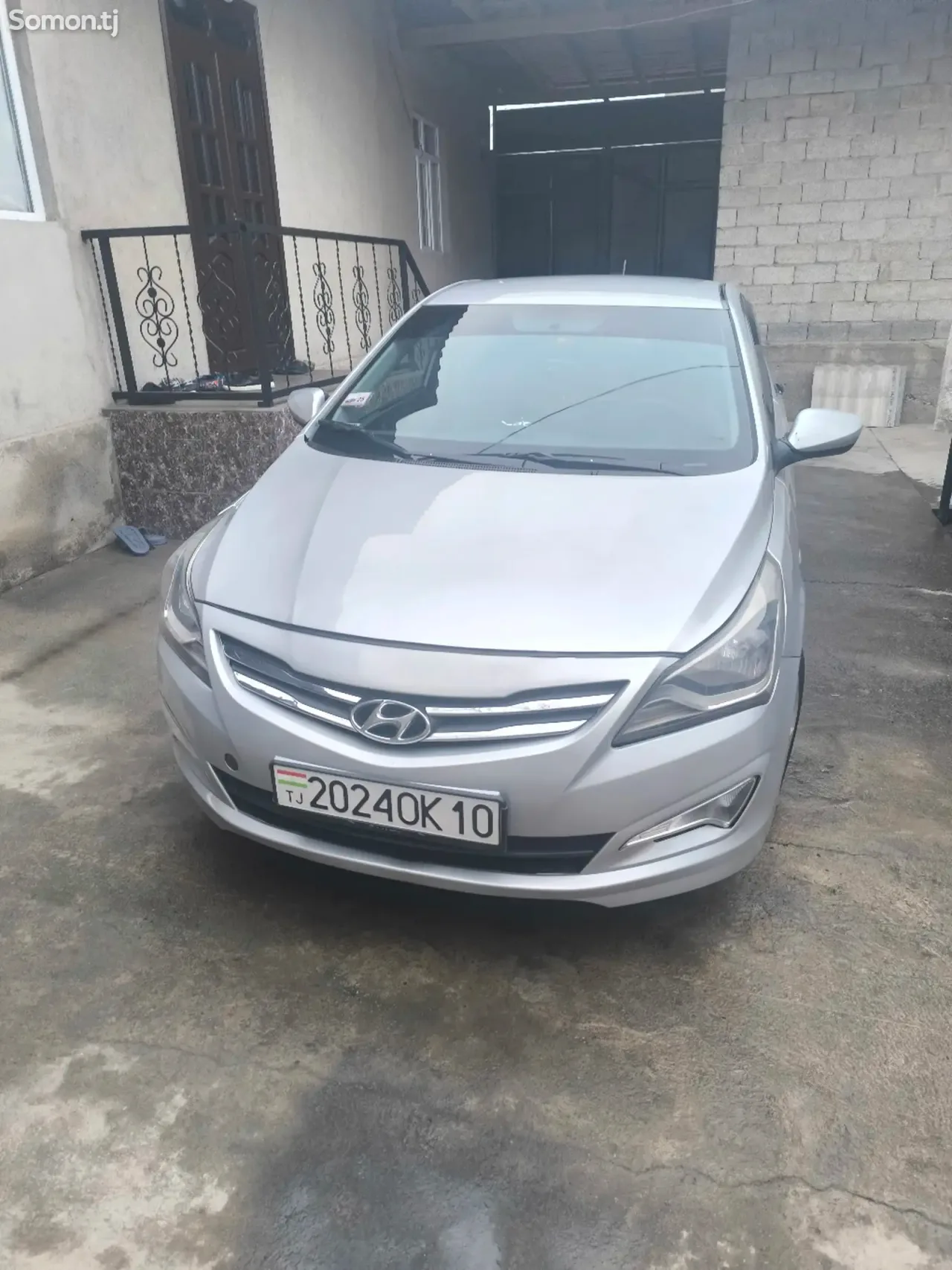 Hyundai Solaris 2016 · 1.4 MT