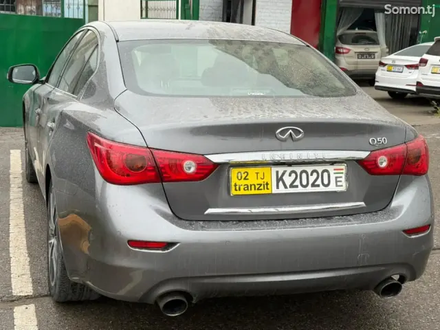 Infiniti Q series 2014 · 2.0 AT