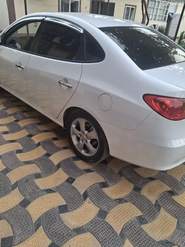 Hyundai Avante 2008 · 1.6 AT