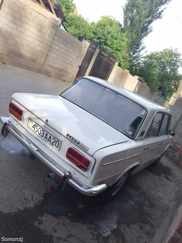 Lada (ВАЗ) 2103 1983 · 1.3 MT