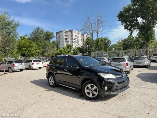 Toyota RAV 4 2014 · 2.5 AT