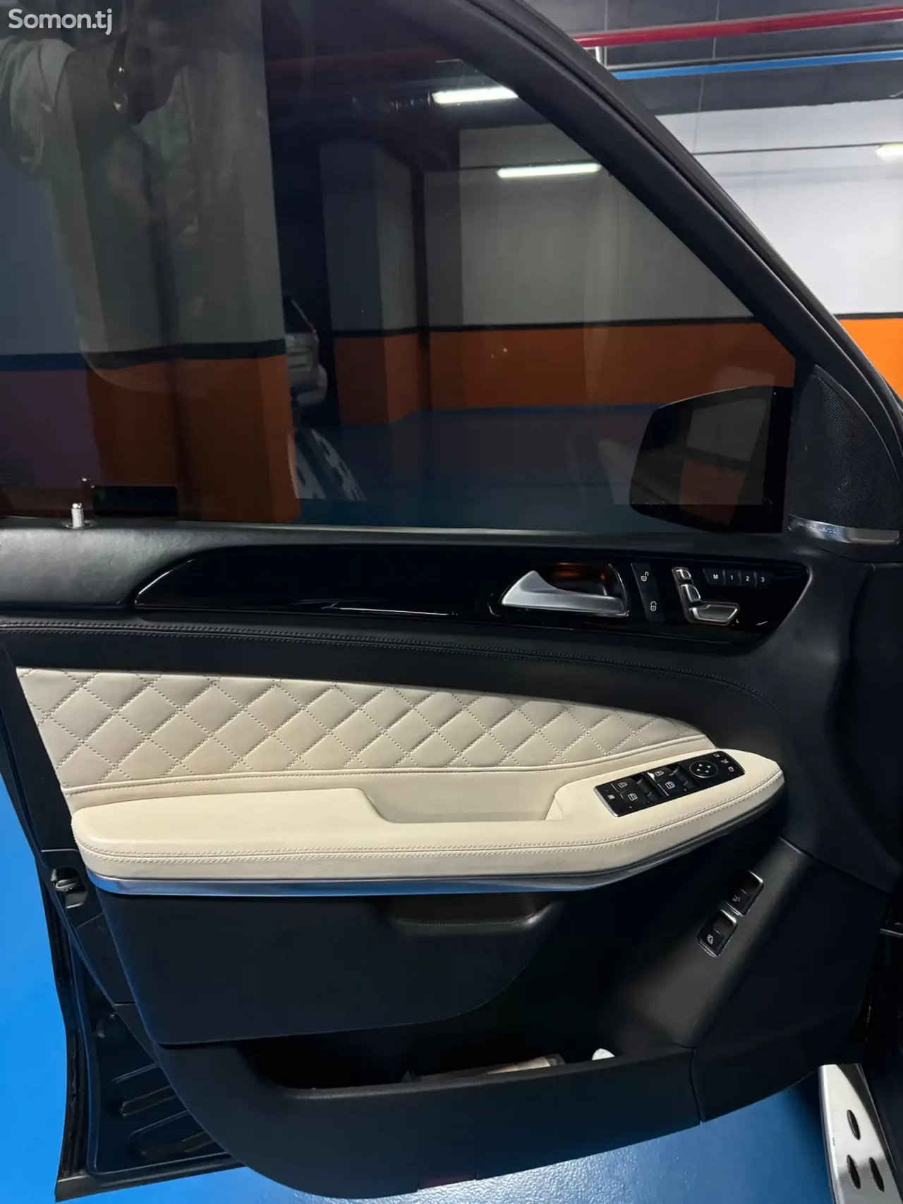 Mercedes-Benz GLS 2018 · 4.7 AT