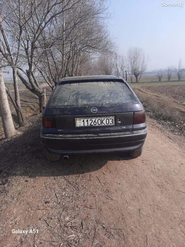 Opel Astra F 1996 · 1.6 MT