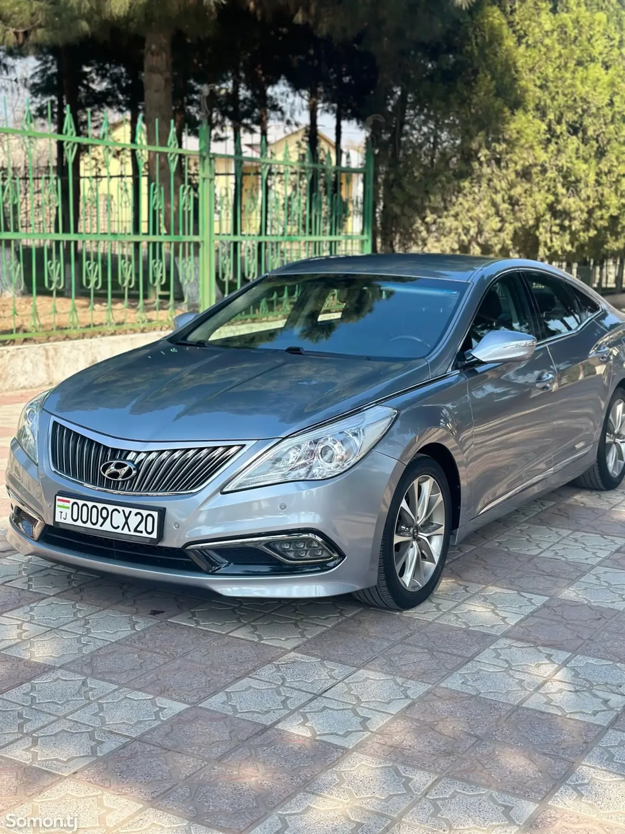 Hyundai Grandeur 2016 · 3.0 AT