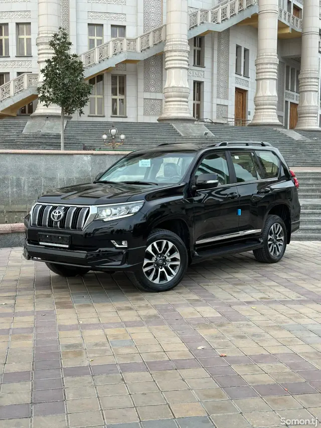 Toyota Land Cruiser Prado 2024 · 4.0 AT