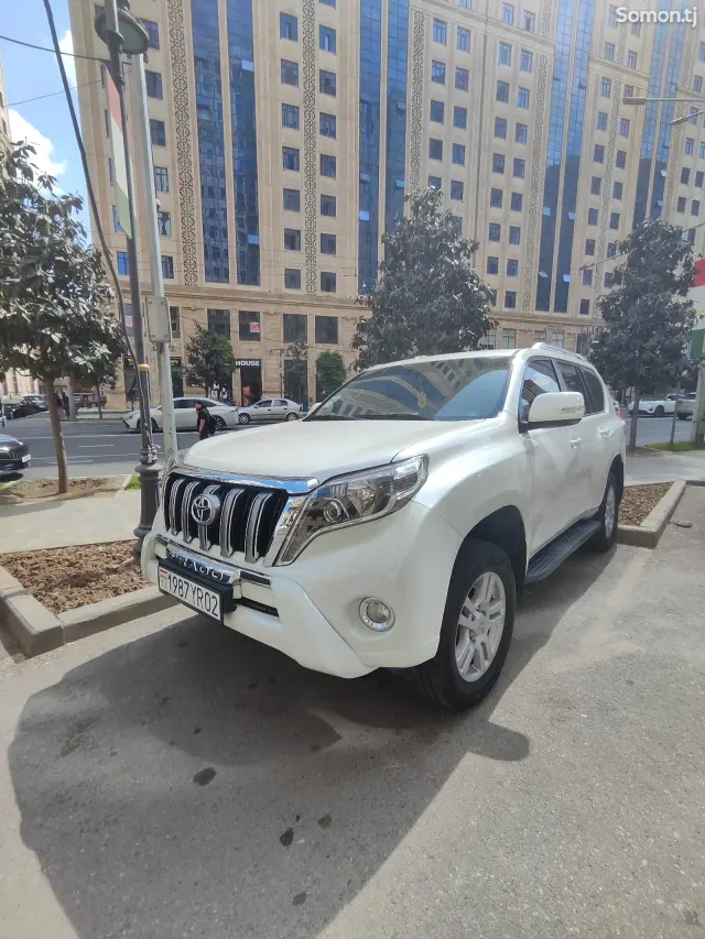Toyota Land Cruiser Prado 2011 · 2.7 AT