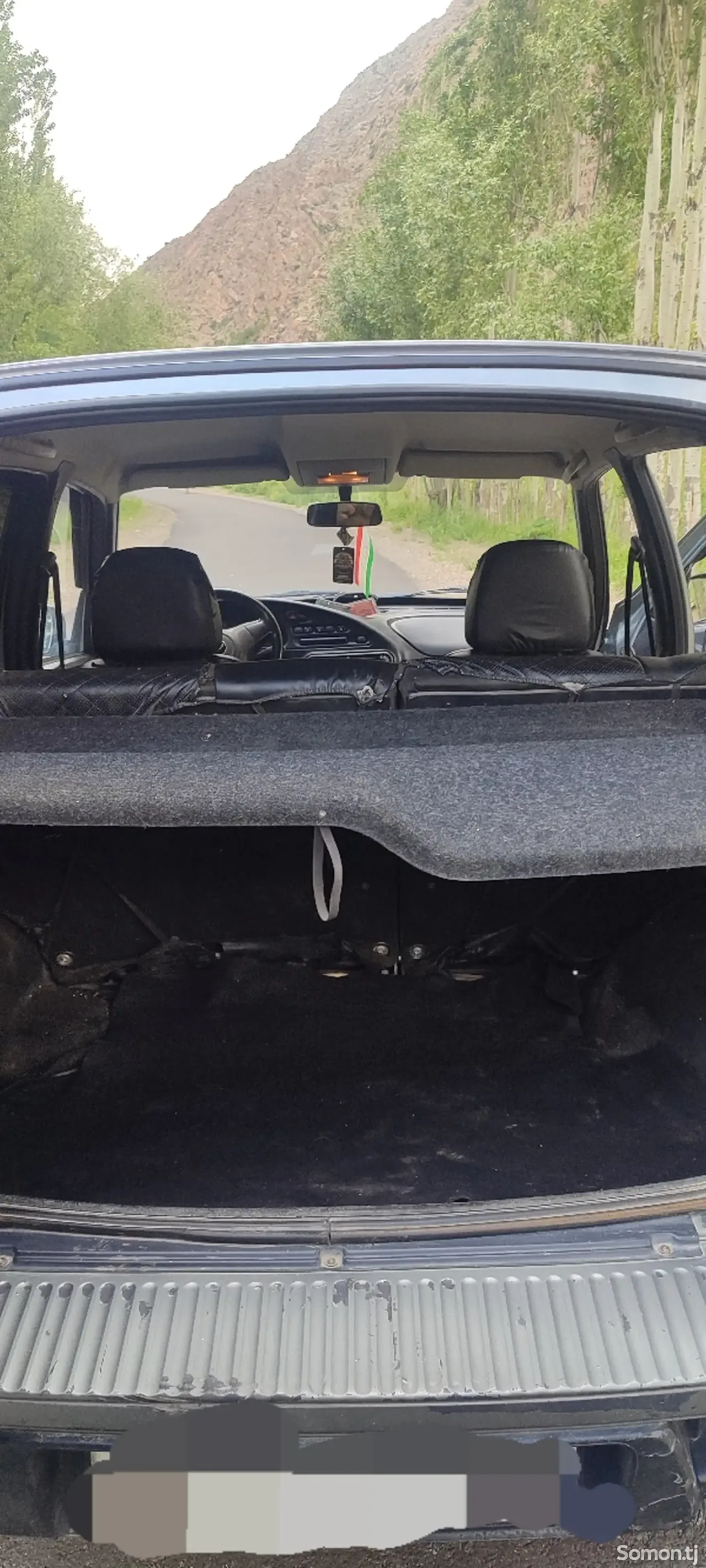 Chevrolet Niva 2012 · 1.7 MT