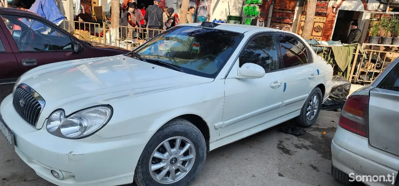 Hyundai Sonata 2004 · 1.8 MT