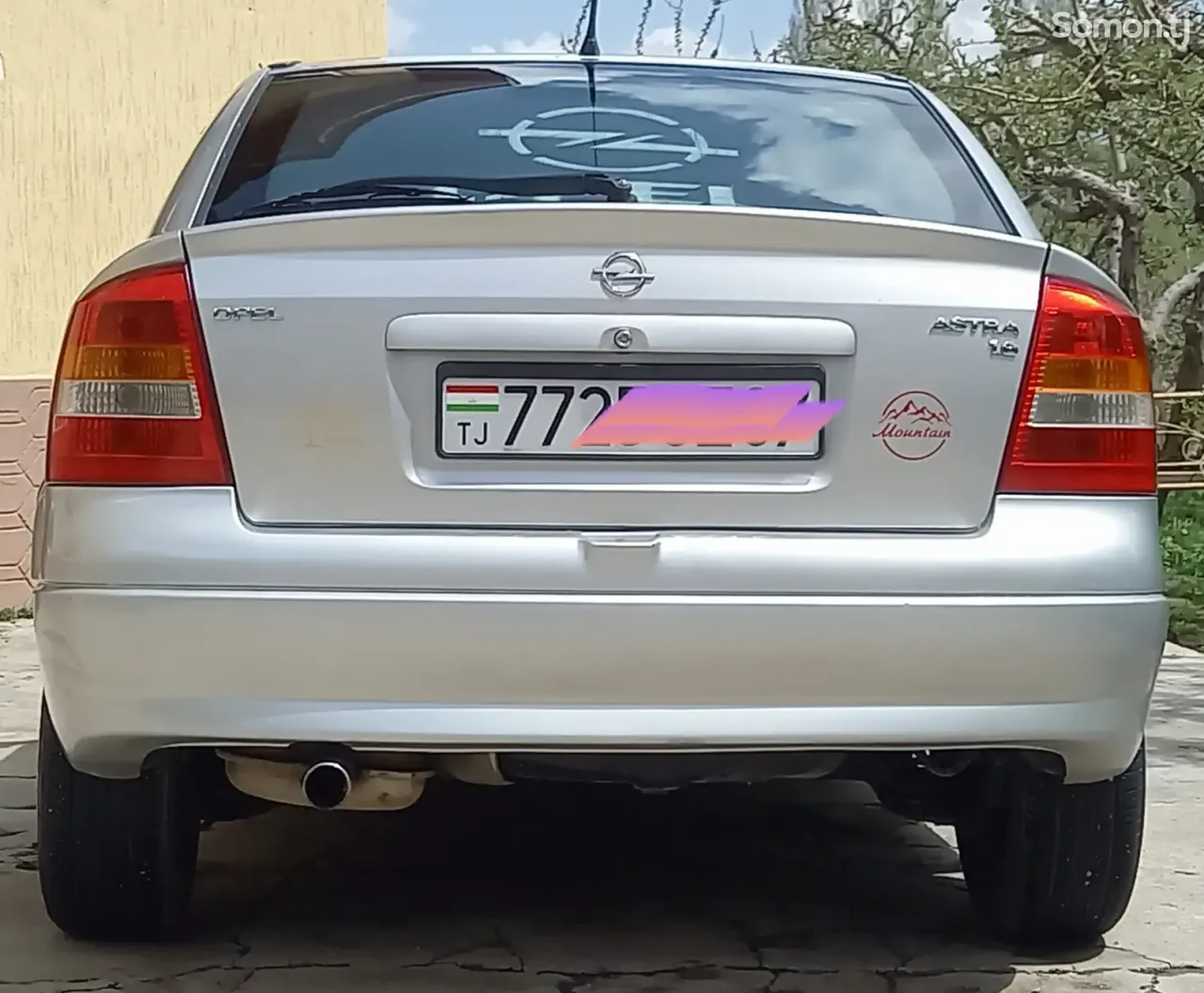 Opel Astra G 1999 · 1.6 MT