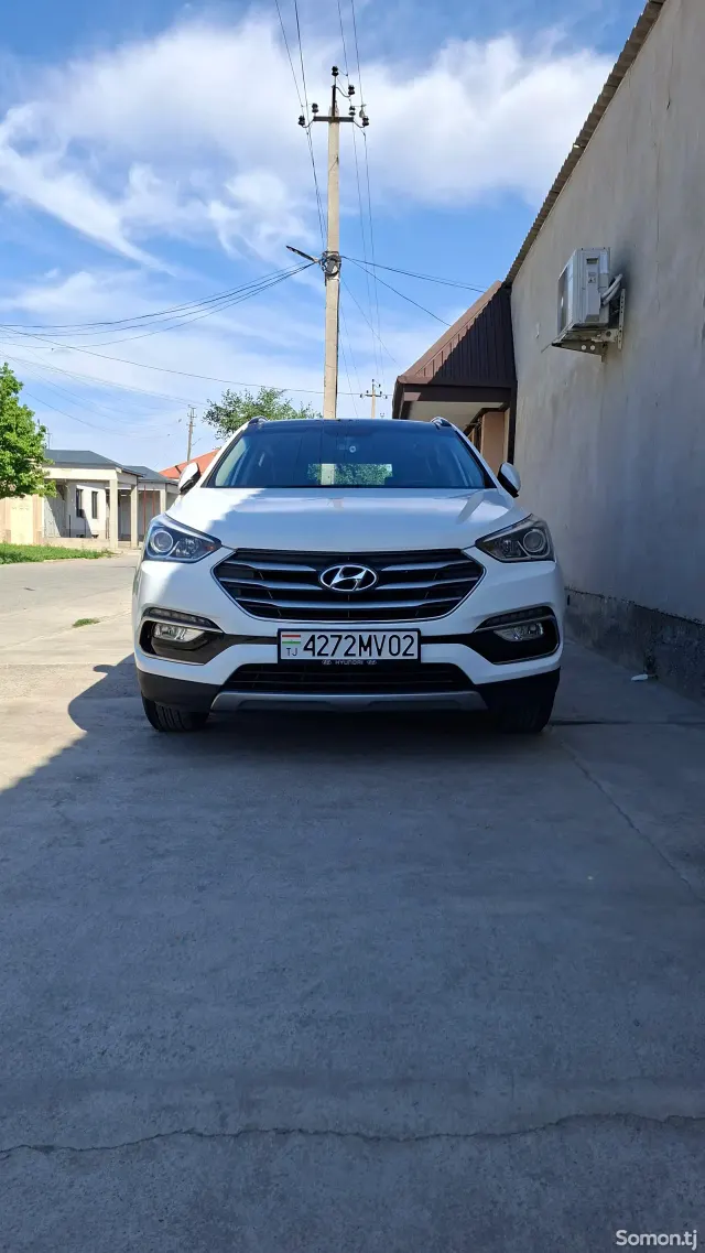 Hyundai Santa Fe 2016 · 2.0 AT