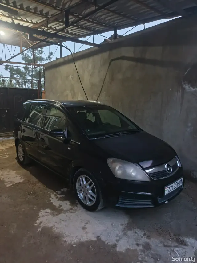 Opel Zafira 2006 · 1.9 AT