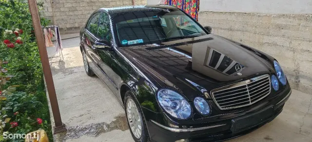 Mercedes-Benz E class 2002 · 2.4 AT