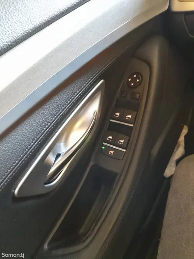 BMW 5 series 2013 · 2.0 AT