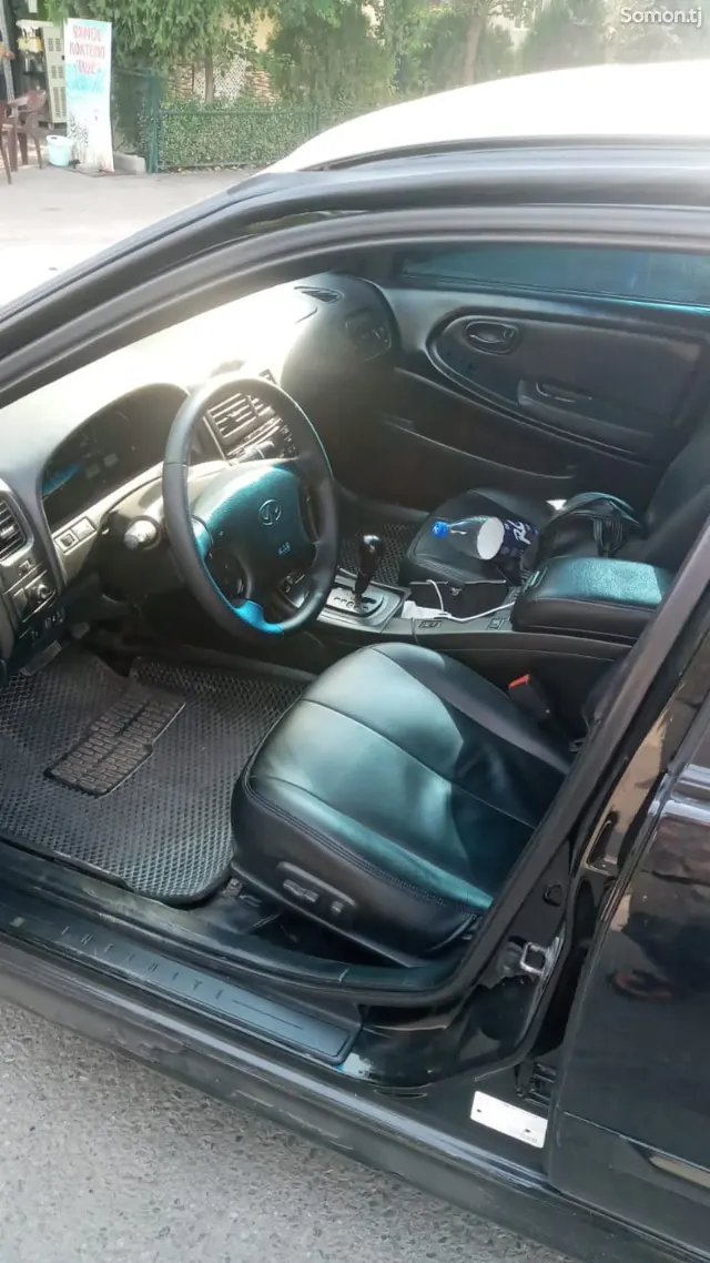 Nissan Maxima 2003 · 3.5 AT