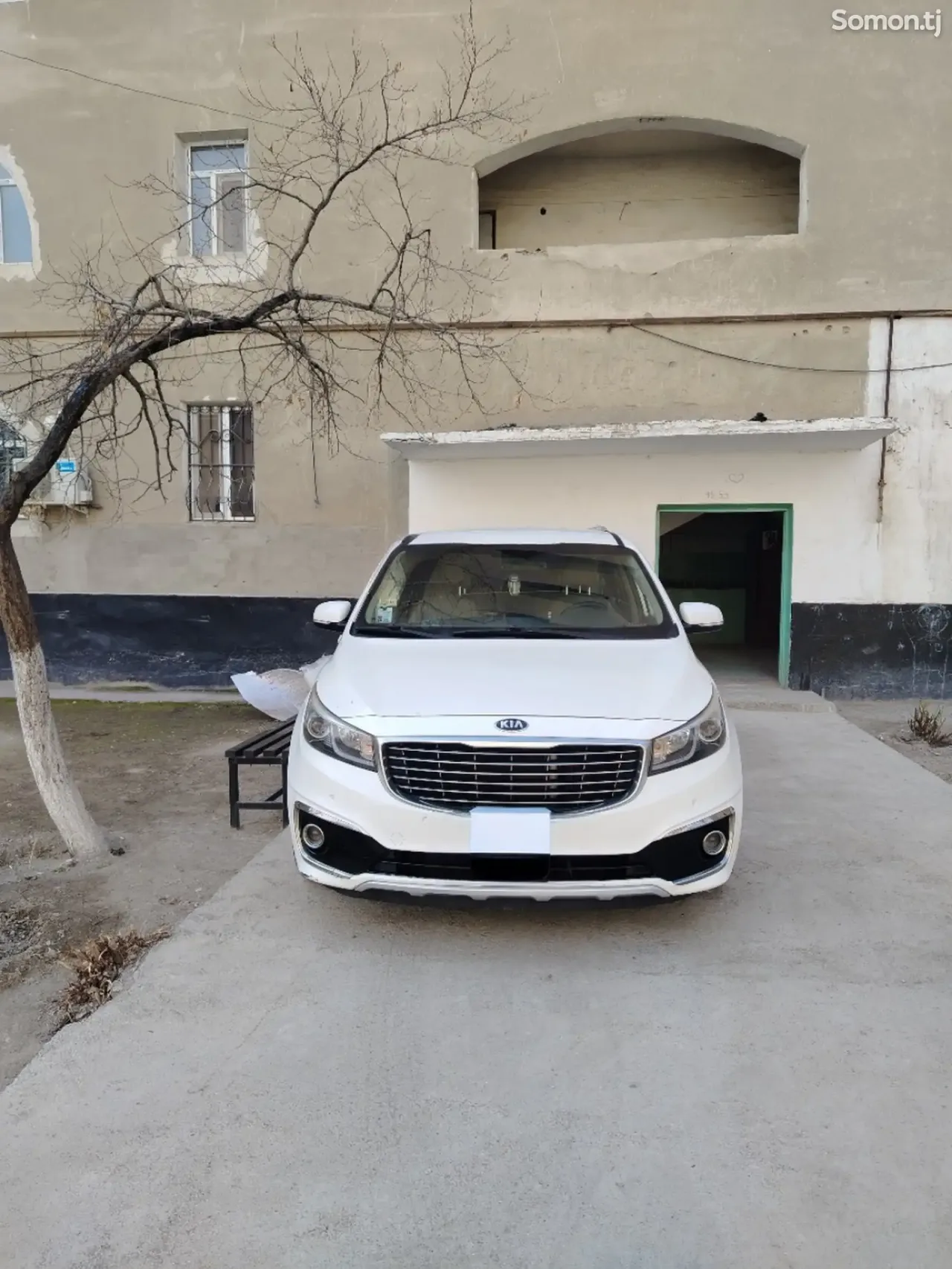 Kia Carnival 2016 · 2.2 AT