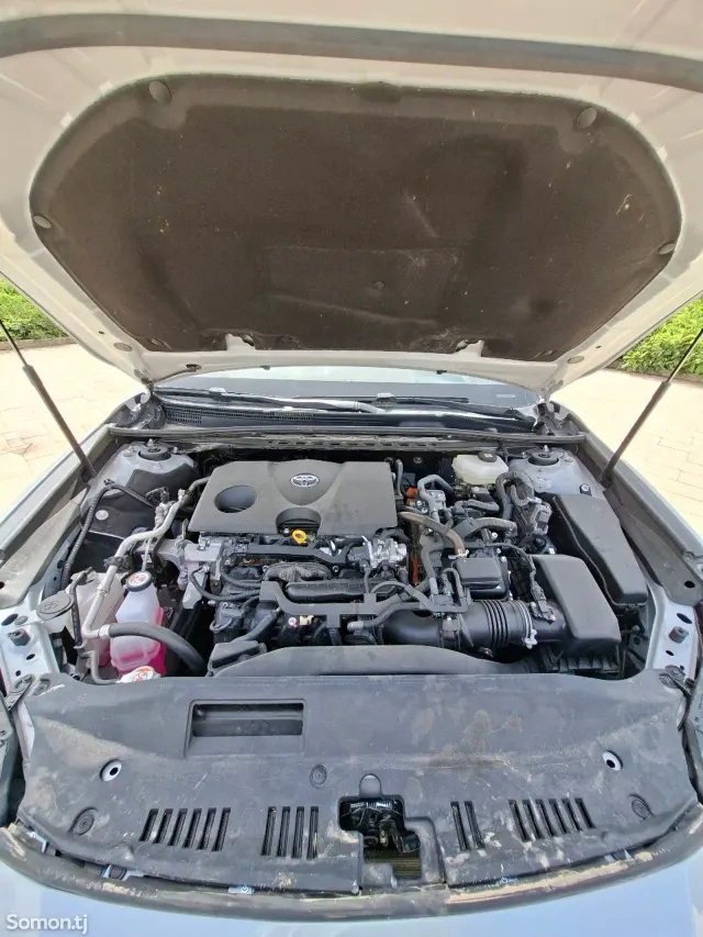 Toyota Camry 2025 · 2.0 AT
