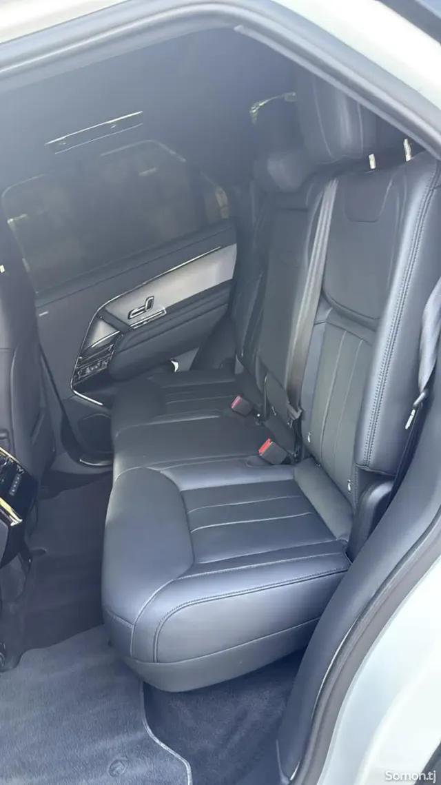 Land Rover Range Rover Sport 2024 · 3.0 AT