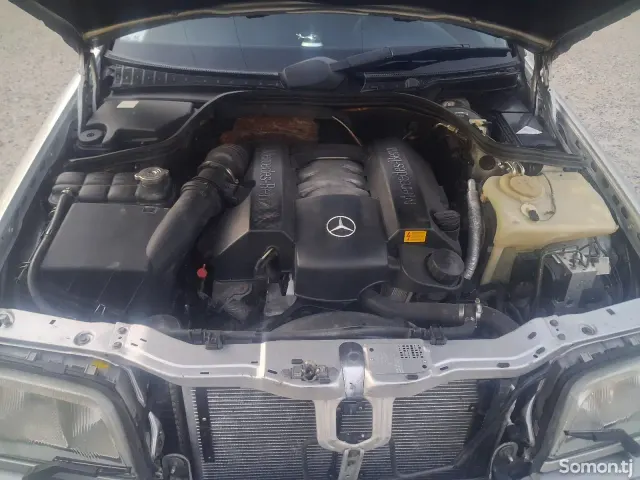 Mercedes-Benz C class 2000 · 2.4 AT