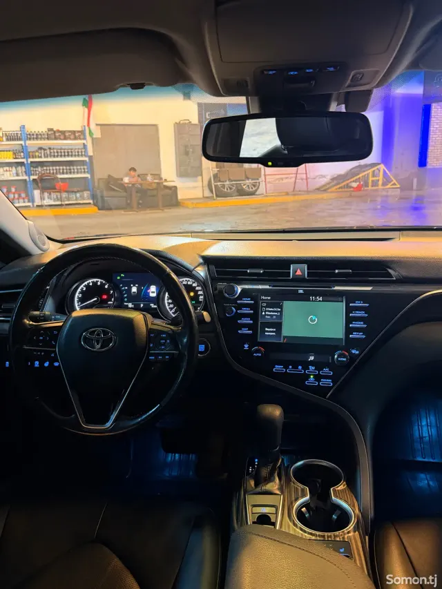 Toyota Camry 2020 · 3.5 AT
