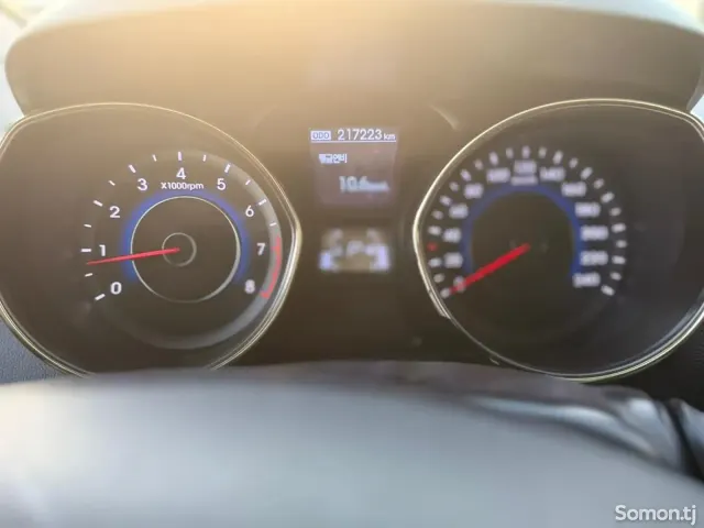 Hyundai Avante 2011 · 1.6 AT