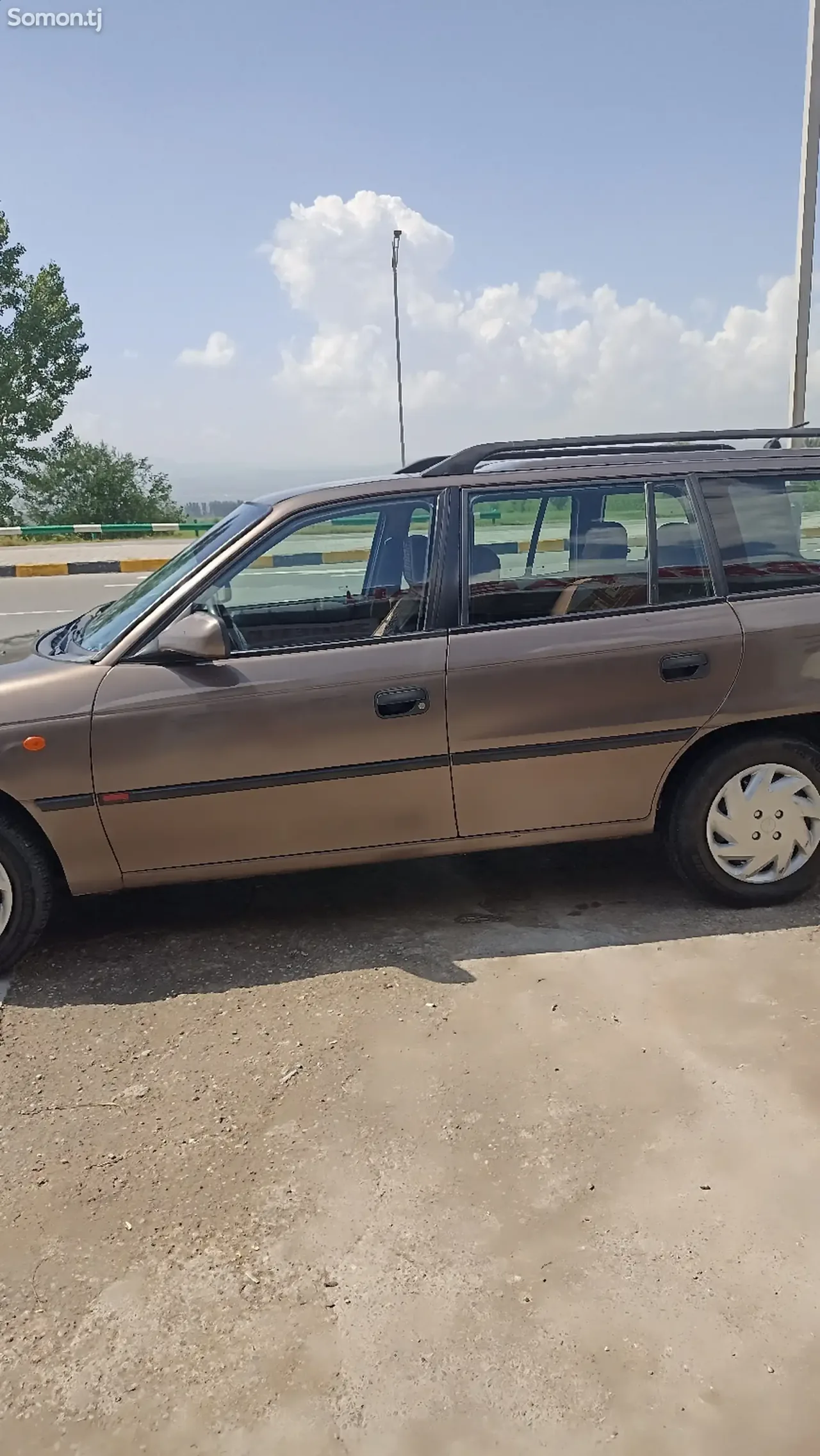 Opel Astra F 1998 · 1.6 MT