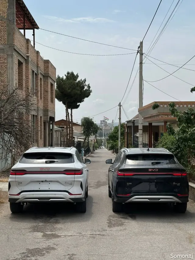 BYD Song Plus 2025 · 2.5 AMT