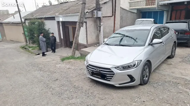 Hyundai Avante 2016 · 1.6 AT