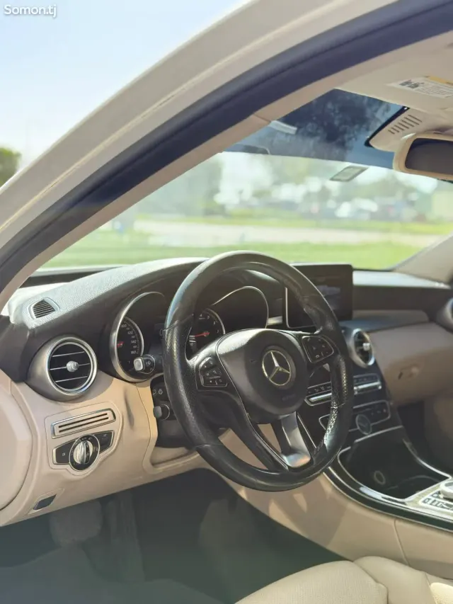 Mercedes-Benz C class 2015 · 2.0 AT