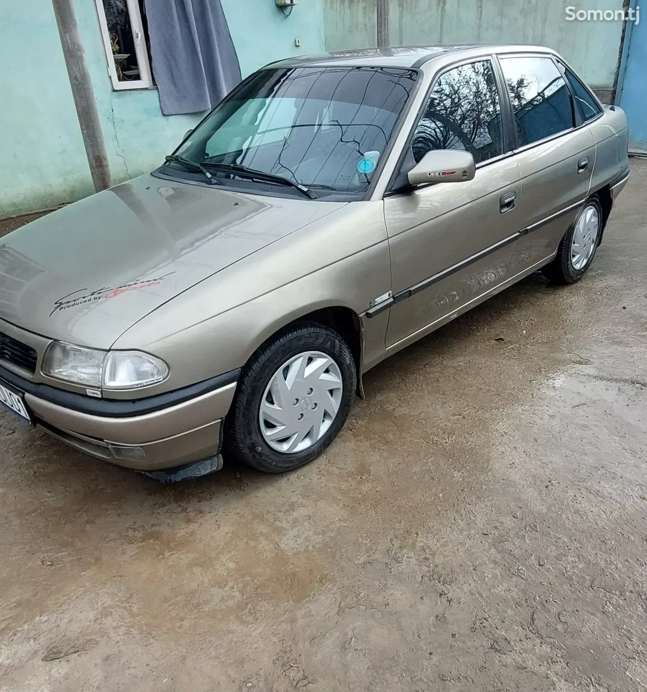 Opel Astra F 1996 · MT