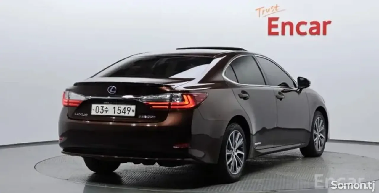 Lexus ES series 2016 · 2.5 AT