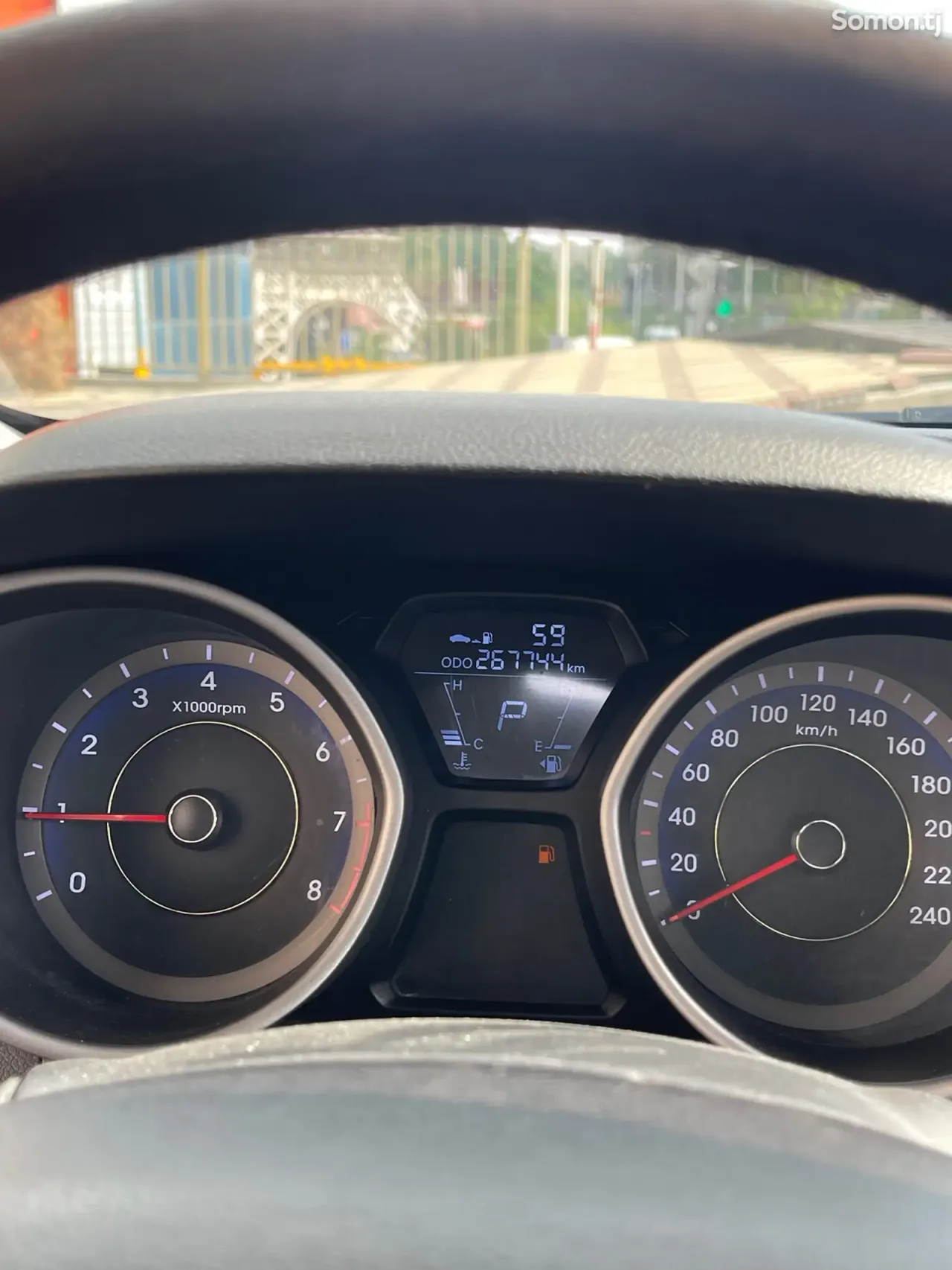 Hyundai Avante 2011 · 1.6 AT