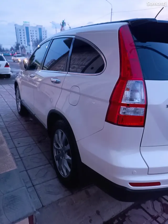 Honda CR-V 2011 · 2.4 AT