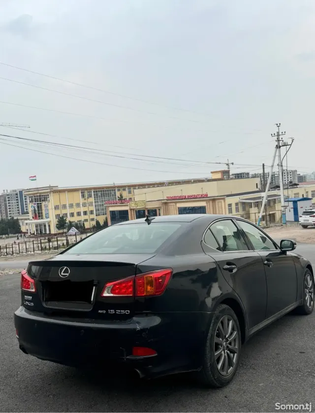 Lexus IS series 2009 · 2.5 AT