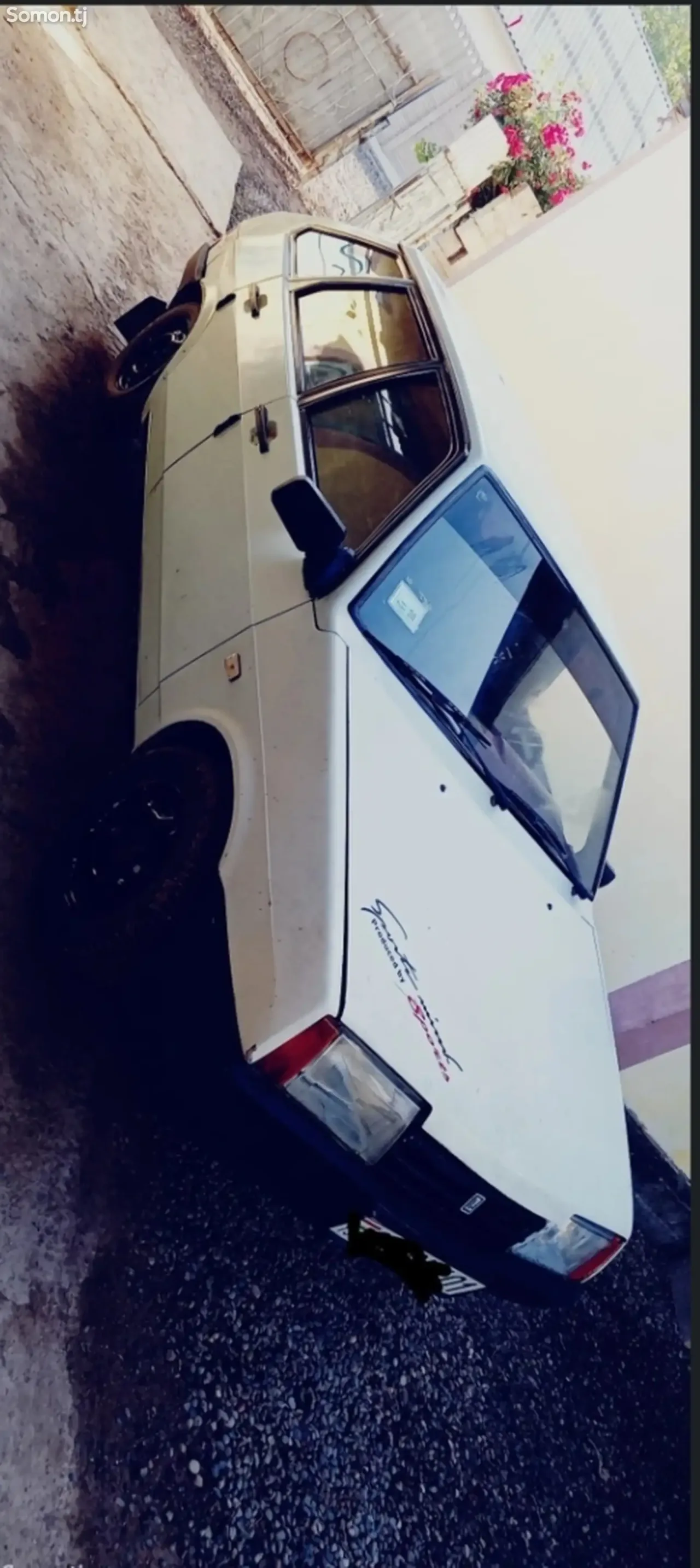 Lada (ВАЗ) 2109 2000 · 1.5 MT