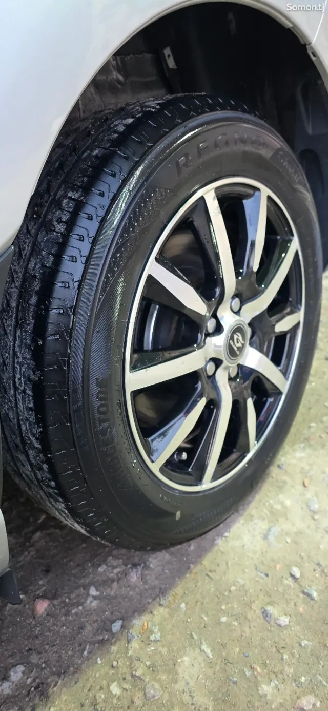 Toyota Sienta 2016 · 1.5 CVT