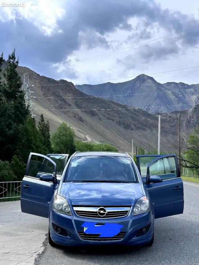 Opel Zafira 2008 · 1.8 MT