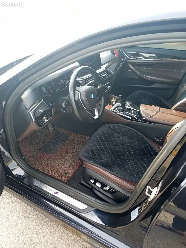 BMW 5 series 2017 · 3.0 AT