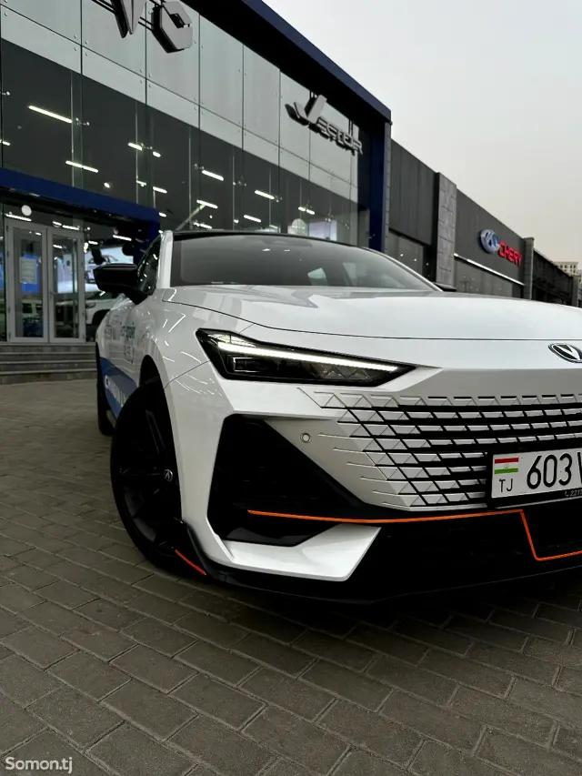 Changan UNI-V 2024 · 1.5 AT