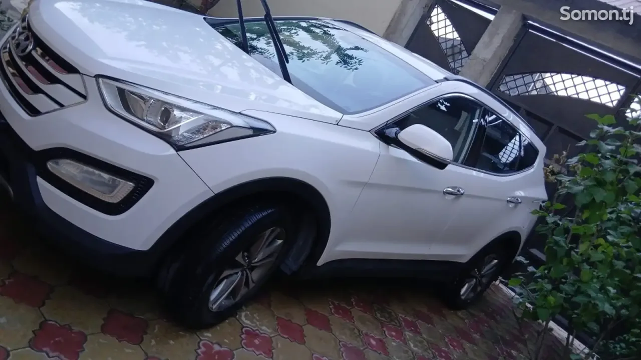 Hyundai Santa Fe 2015 · 2.0 AT